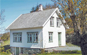 Stunning Home In Finnås With Kitchen